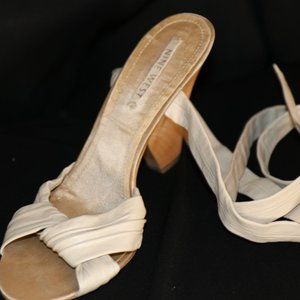 NINE WEST LACE UP SANDALS  SIZE 9 USED BEIGE HEEL 4" HIGH